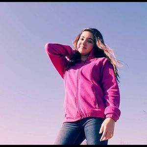 Meet your Posher, Mikayla